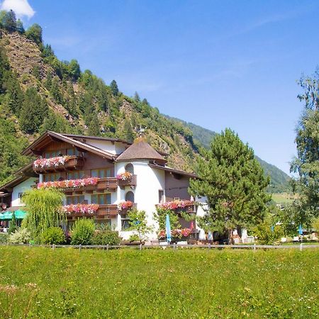Hotel Rosengarten Neustift im Stubaital Eksteriør billede
